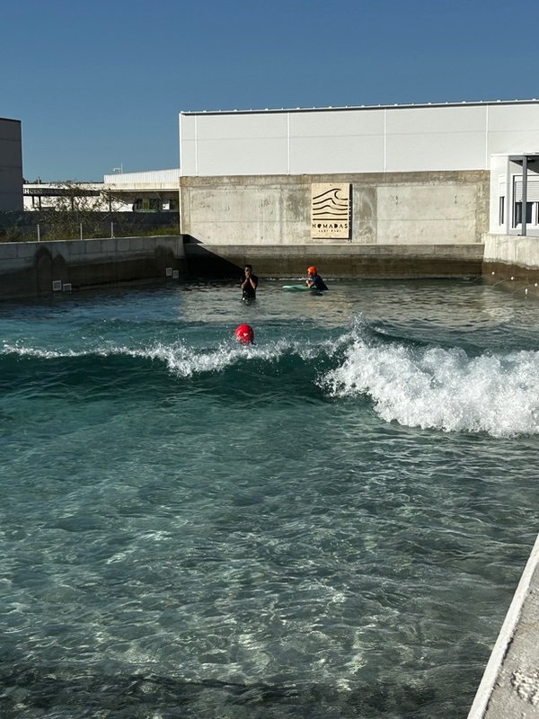 Nomadas Surf Park: la ola poligonera.